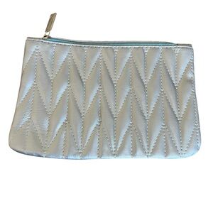 4/$12 Ipsy Quilted Makeup Bag in Light Blue